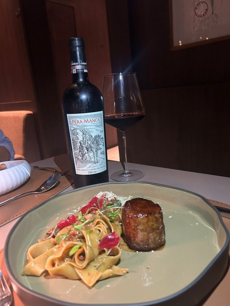 Vinho por Ela